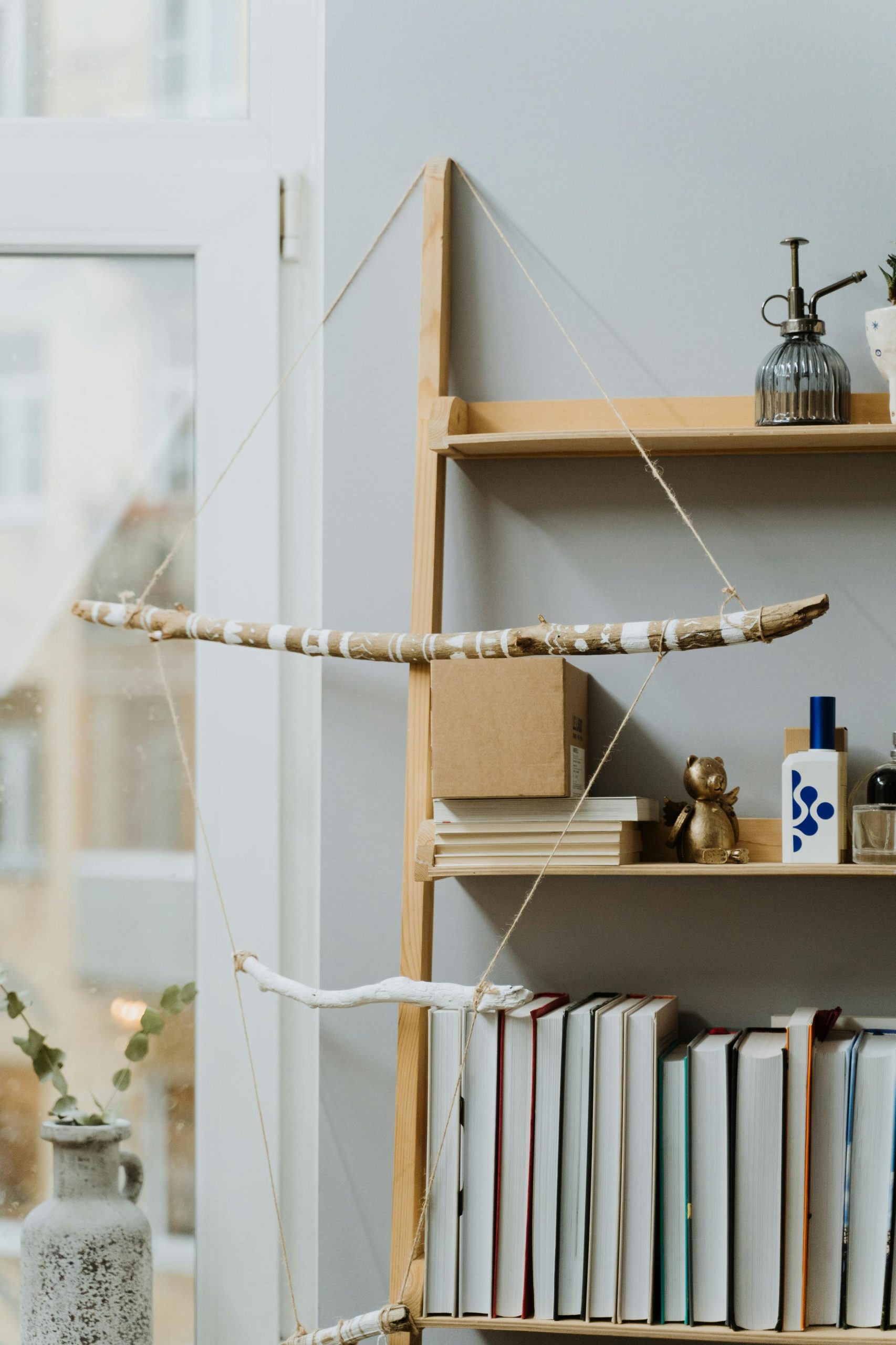Différents types de bois pour étagère DIY
